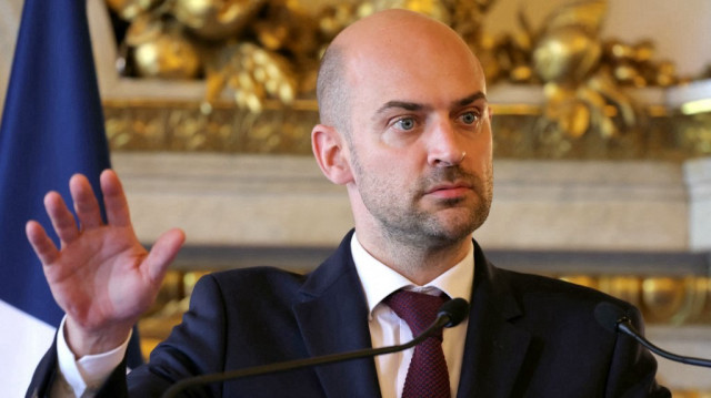 Le ministre français de l'Europe et des Affaires étrangères, Jean-Noël Barrot, s'exprime lors d'une conférence de presse conjointe avec son homologue allemand après une réunion entre les ministres français et allemand des Affaires étrangères au Quai d'Orsay, ministère français de l'Europe et des Affaires étrangères, à Paris, le 18 juillet 2025.