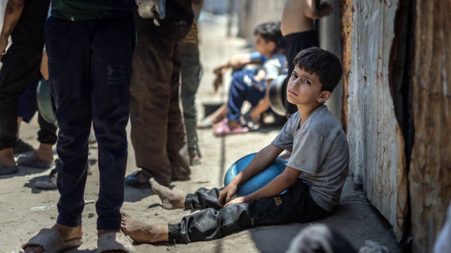 أونروا: فلسطينيو غزة يموتون وموظفونا يغمى عليهم من التجويع الشديد