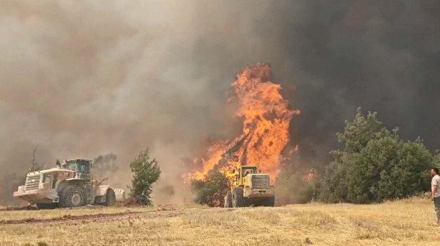 Denizli'de korkutan yangın