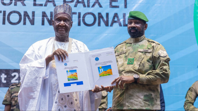 Le Président du Mali, Assimi Goita, a reçu la nouvelle Charte nationale pour la Paix et la Réconciliation, le 22 juillet 2025.