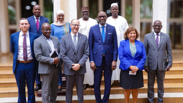 Le Ministre malien des Affaires étrangères Abdoulaye Diop, et le Sous-secrétaire d'État adjoint pour l'Afrique de l'Ouest au Département d'État et Envoyé spécial des États Unis au Sahel, William B. STEVENS.