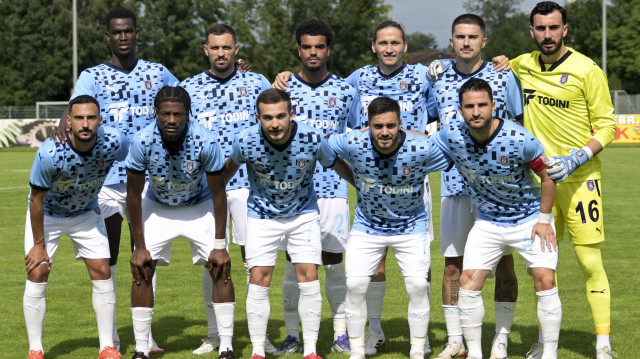 RAMS Başakşehir takımı, hazırlık maçında Almanya temsilcisi Fortuna Düsseldorf ile Salzburg kentindeki Hans-Ludwig Stadı'nda karşılaştı.

