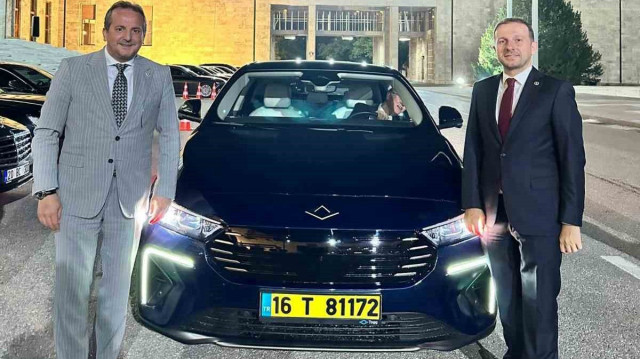 AK Parti Bursa Milletvekilleri Refik Özen ve Ahmet Kılıç da deneme fırsatıyla, özelliklerine hayran kaldı. 