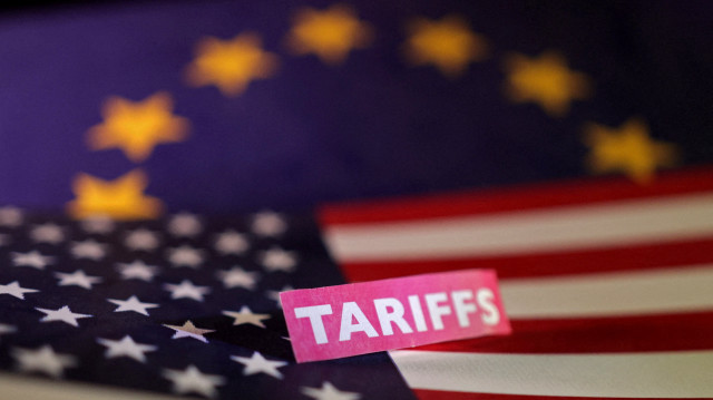 Pour éviter une guerre commerciale, l’UE serait prête à accepter des droits de douane réciproques avec les États-Unis, à hauteur de 15%, sur certains produits clés.