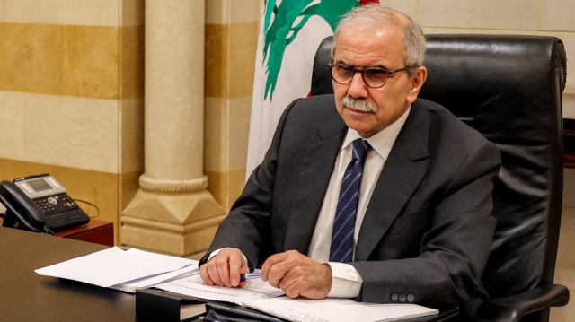 Le Premier ministre libanais Nawaf Salam reçoit l'envoyé spécial américain pour la Syrie au palais du gouvernement à Beyrouth le 21 juillet 2025. 