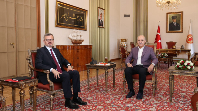 Türkiye Büyük Millet Meclisi (TBMM) Başkanı Numan Kurtulmuş, İletişim Başkanı Burhanettin Duran.