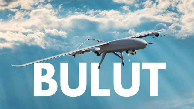 Dévoilé au salon IDEF 2025, le drone de Havelsan peut opérer en formation d’essaim, sans GPS ni piste de décollage, offrant une capacité opérationnelle sans précédent.
