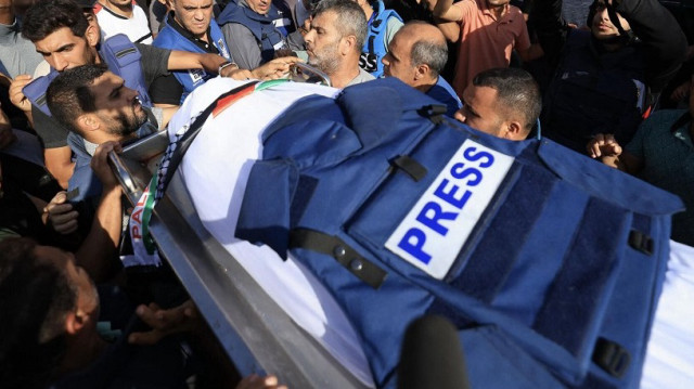 "الجزيرة" تتهم الاحتلال بالتحريض ضد صحفييها بغزة لتبرير استهدافهم