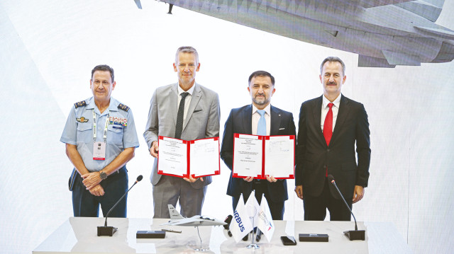 TUSAŞ ile Airbus arasında HÜRJET Jet Eğitim Uçağı’nın İspanya’ya ihracatını hızlandıracak iş ortaklığı anlaşması, 17. Uluslararası Savunma Sanayii Fuarı’nda (IDEF 2025) imzalandı.