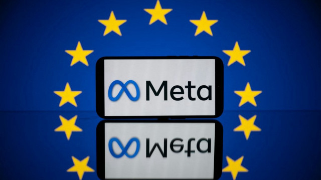 Le géant américain des réseaux sociaux, propriétaire de Facebook et Instagram, réagit au nouveau règlement européen sur la transparence publicitaire qui entre pleinement en vigueur en octobre 2025.