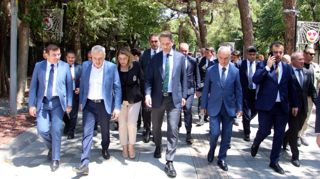 Alparslan Bayraktar, Kırklareli ve Edirne'de 'Türkiye Yüzyılı'nda Enerji' konulu programa katıldı