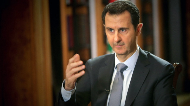 Sur une photo publiée le 20 janvier 2014, le président syrien Bachar al-Assad s'exprime lors d'une interview avec l'AFP au palais présidentiel de Damas pendant le week-end. Le 25 juillet 2025, la plus haute juridiction française a annulé un mandat d'arrêt français contre l'ancien président syrien Bachar al-Assad, émis avant son éviction, pour les attaques chimiques meurtrières de 2013. La Cour de cassation a statué qu'il n'y avait aucune exception à l'immunité présidentielle, même pour les crimes de guerre et les crimes contre l'humanité présumés.