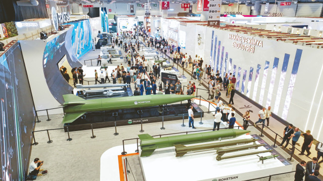 IDEF 2025'e akın ettiler: Türkiye'nin teknoloji gücü sahada parladı