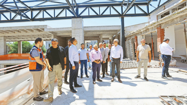 Müzede, 4 kapalı sergi salonu, fosil maket sergileme galerisi, kapalı geçici sergi salonu, balkon geçici sergi mekanı, fosil laboratuvarı, fosil deposu, çocuk oyun-eğitim alanı, hediyelik eşya satış birimi, idari ofisler, millet kıraathanesi gibi alanlar yer alacak.