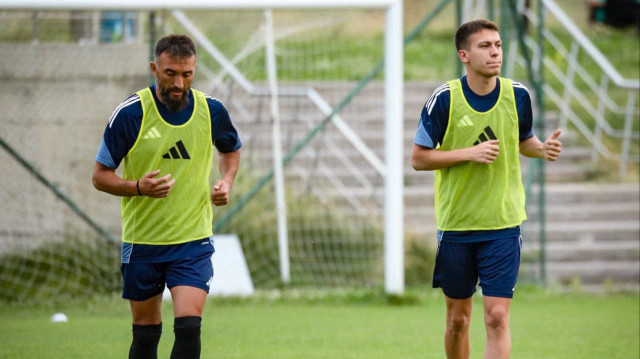 Erzurumspor, teknik direktör Serkan Özbalta yönetiminde gerçekleştirdiği antrenmanla 3. etap hazırlık kampına başladı.