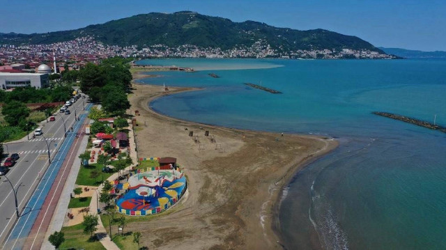 Boğulma vakalarına tedbiren iki şehirde denize girişler yasaklandı