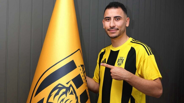 Eray Akar, Aliağa FK formasıyla 12 maçta görev aldı.