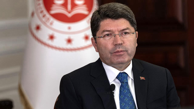Adalet Bakanı Yılmaz Tunç, yurt genelindeki orman yangınlarıyla ilgili olarak 1 Haziran'dan bu yana 168 şüphelinin gözaltına alındığını açıkladı.