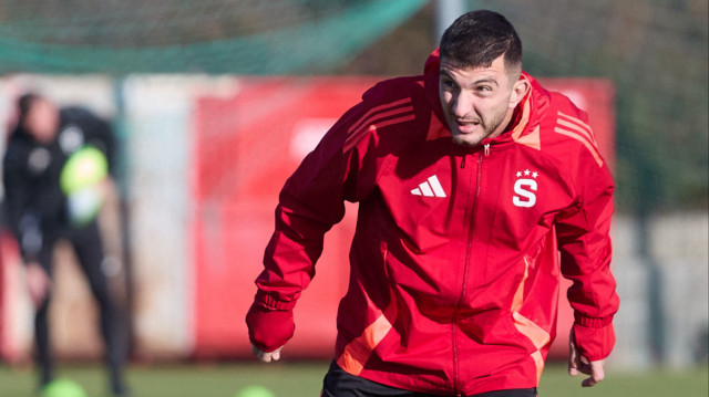Transfer yasağının kalkması ile birlikte resmi sözleşmeye imza atılması bekleniyor.