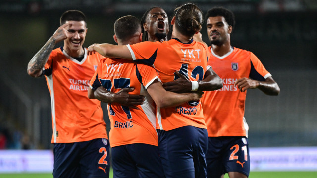Başakşehir'in gol sevinci.