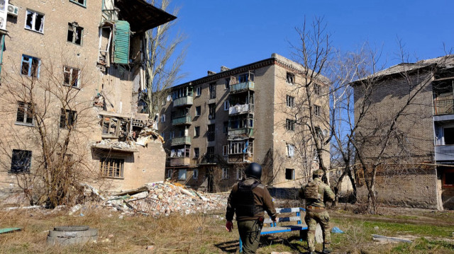 Ukrayna ordusu, Çasov Yar'ı yeniden gruplanma merkezi ve ateş destek üssü olarak kullanıyordu.