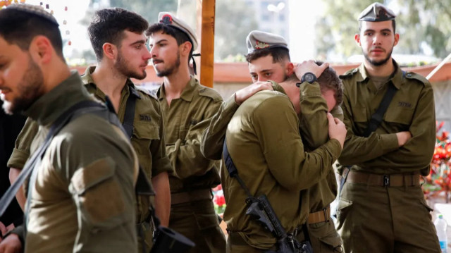 انتحار جندي إسرائيلي حارب بغزة يرفع العدد لـ7 في يوليو