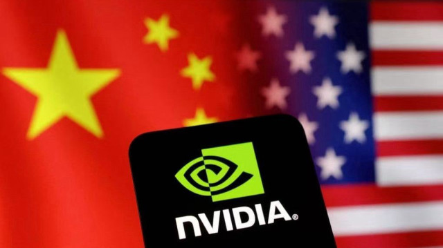 Pékin exige des explications sur des technologies de suivi et de désactivation à distance supposément intégrées aux puces H20, en pleine guerre technologique avec Washington.