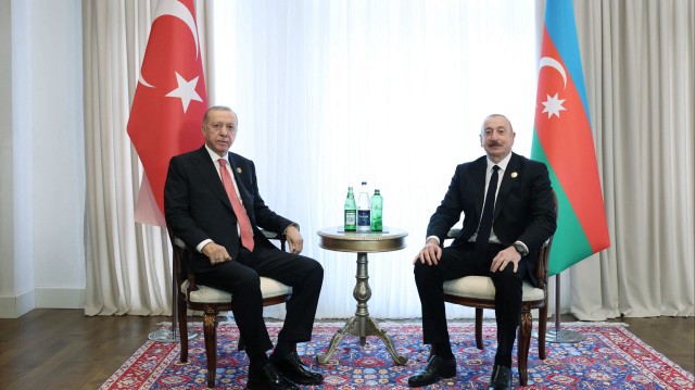 الرئيس أردوغان يلتقي نظيره الأذربيجاني