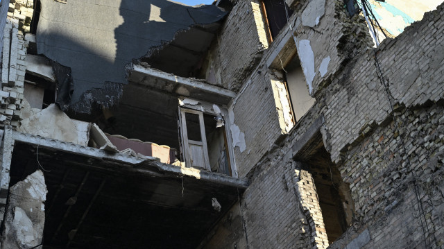 Cette photo prise à Borodyanka, dans la région de Kiev, le 7 novembre 2024, montre des bâtiments résidentiels détruits, au milieu de l'invasion russe de l'Ukraine.