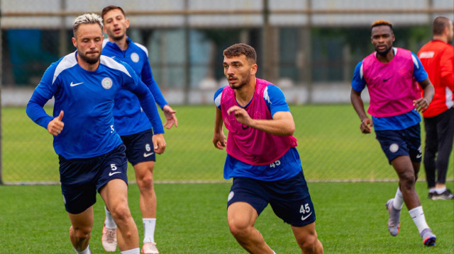Çaykur Rizespor, akşam yapacağı günün ikinci antrenmanıyla hazırlıklarına devam edecek.