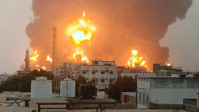 Израиль нанес более 20 ударов по йеменской Ходейде. | Фото: Ansarullah Media Centre | AFP