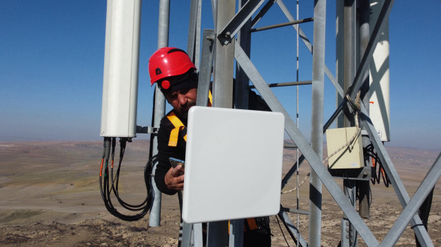 Le nouveau système Astradrive promet une connectivité à haut débit, à faible latence et résiliente dans les environnements extrêmes, de la défense à l’industrie maritime.