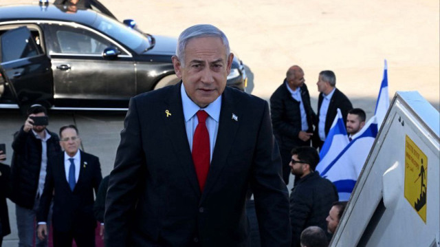 Le Premier Ministre israélien Benjamin Netanyahu s'apprête à décoller pour les Etats-Unis, le 06 juillet 2025.