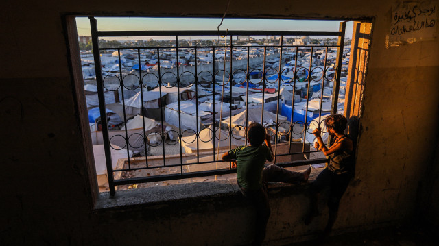 Israeli airstrikes kill 81 Palestinians across Gaza
