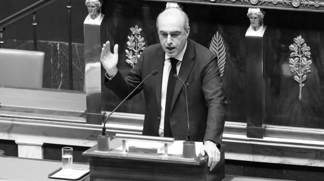 Во Франции нашли мертвым депутата, расследовавшего сделку с участием Макрона.