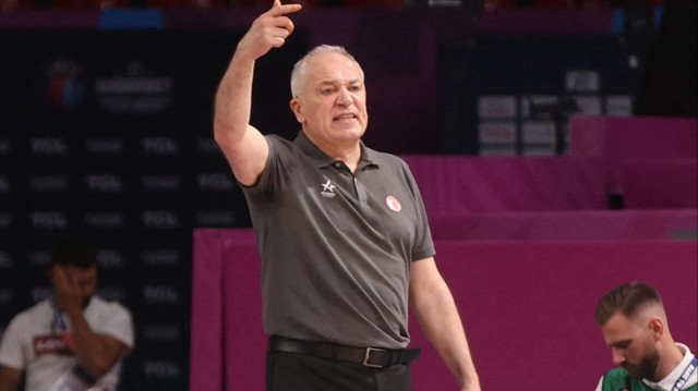 Ekrem Memnun'un 3 yıllık sözleşmesi sona erdi.