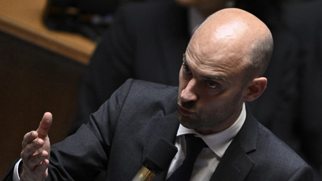 Le ministre français de l'Europe et des Affaires étrangères, Jean-Noël Barrot, prononce un discours lors de la séance des questions au gouvernement à l'Assemblée nationale à Paris, le 1er juillet 2025.