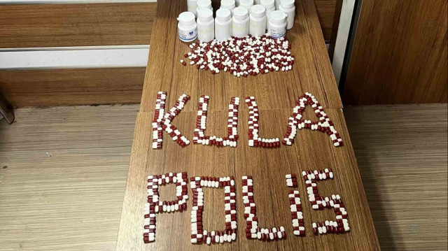 Manisa'da yakalanan uyuşturucular.