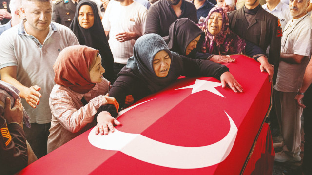 Şehit Sözleşmeli Er Ahmet Gültekin'in cenaze töreni