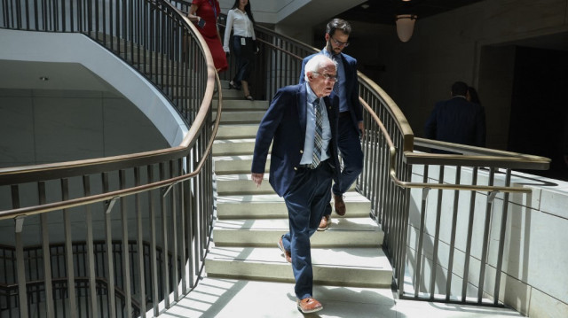 Le sénateur Bernie Sanders (I-VT) arrive pour une réunion d'information confidentielle sur l'Iran, le 26 juin 2025 à Washington, DC. Des représentants de l'administration Trump ont informé les sénateurs après les frappes militaires américaines sur l'Iran le week-end dernier.