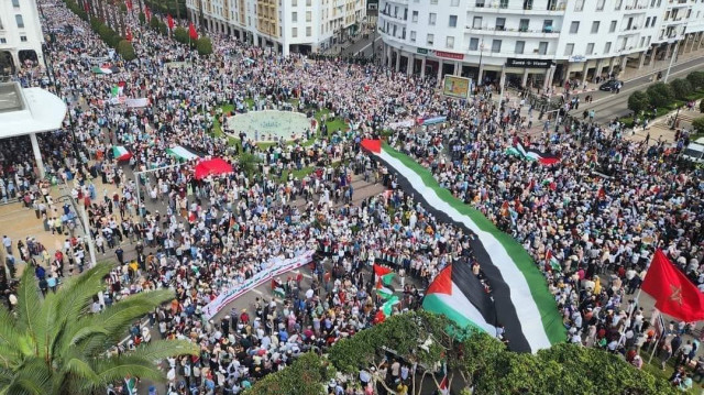 آلاف المغاربة يطالبون بإدخال المساعدات لغزة ووقف التجويع الإسرائيلي