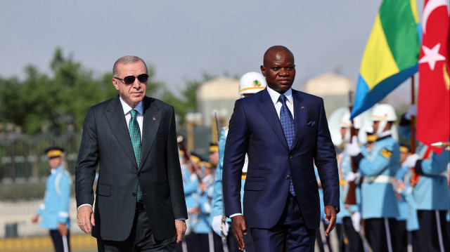 Le président turc Recep Tayyip Erdogan et son homologue gabonais Brice Clotaire Oligui Nguema.