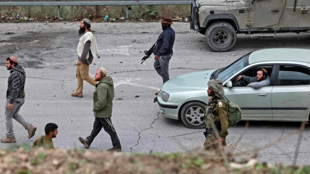 الضفة.. مستوطنون يهاجمون قريتين فلسطينيتين قرب رام الله
