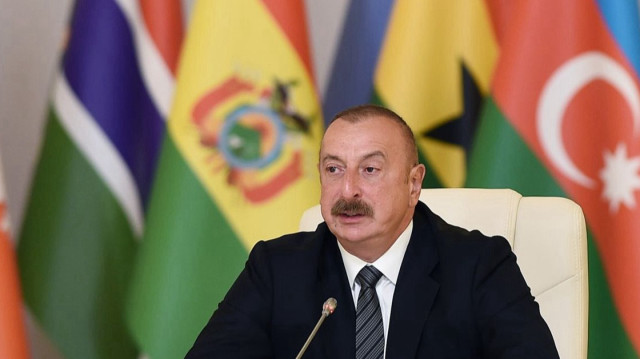 Азербайджан выделит $2 млн на гуманитарную помощь Украине.