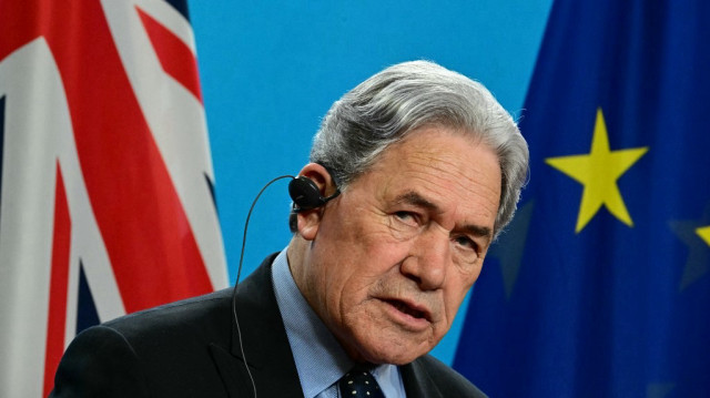 Le ministre néo-zélandais des Affaires étrangères Winston Peters et son homologue allemand (absent de la photo) donnent une conférence de presse conjointe le 28 novembre 2024 à Berlin.