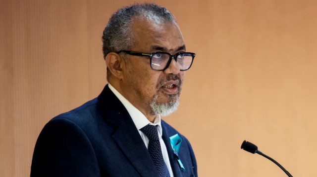Le directeur général de l'Organisation mondiale de la santé (OMS), Tedros Adhanom Ghebreyesus, présente son rapport devant les délégués lors de l'Assemblée mondiale de la santé à Genève, le 19 mai 2025.