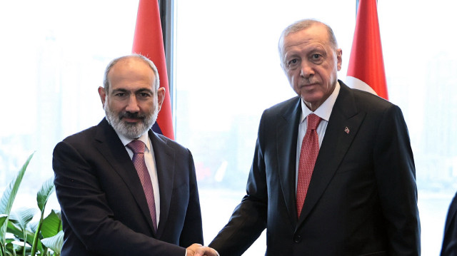 أردوغان يبحث مع باشينيان محادثات السلام بين أرمينيا وأذربيجان