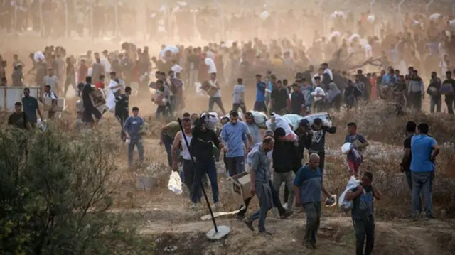 غزة.. فلسطينيان محرران يكشفان عن اعتقالات قرب مراكز المساعدات