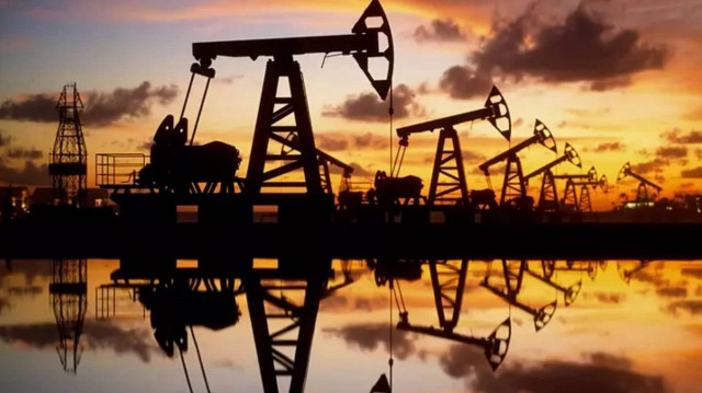 Dün 66,78 dolara kadar yükselen Brent petrolün varil fiyatı, günü 66,38 dolardan tamamladı.