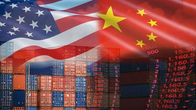 Washington prolonge de trois mois la suspension de l’augmentation des droits de douane sur les importations chinoises, maintenant un tarif réciproque de 10 % jusqu’au 10 novembre.